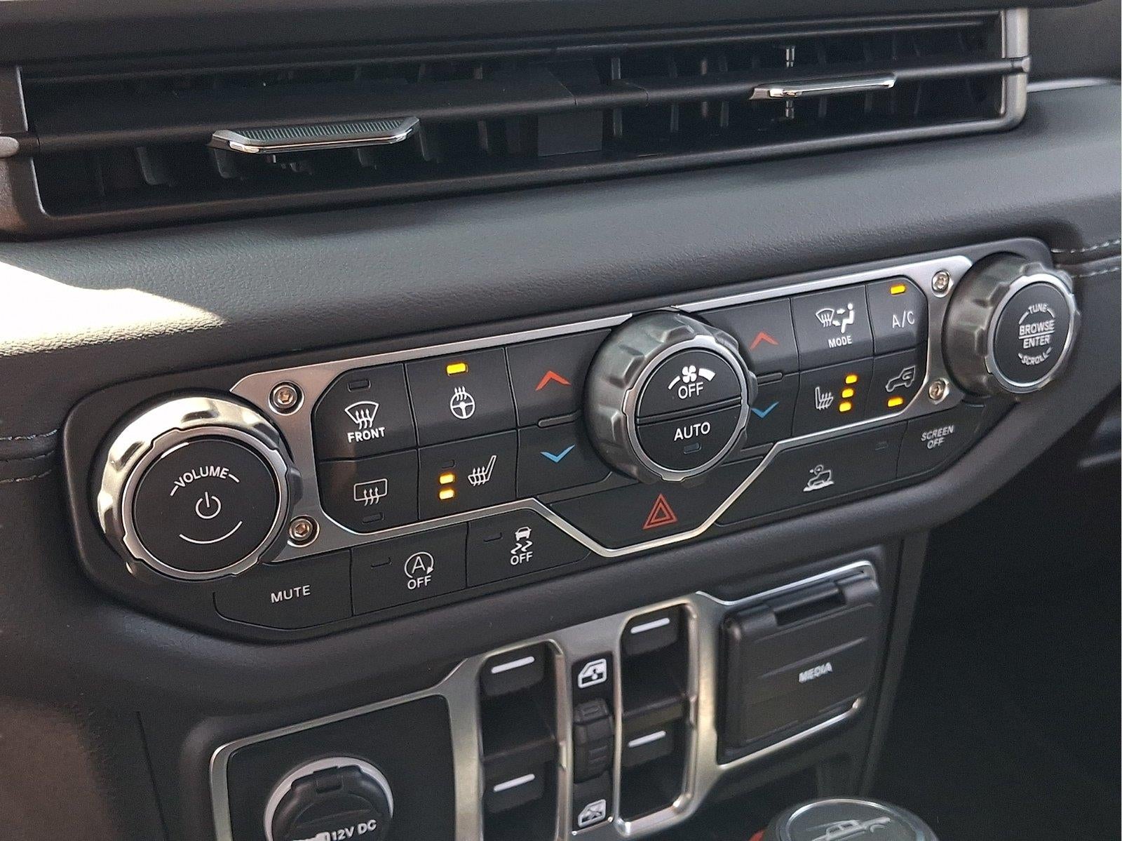 2025 Jeep Gladiator High Tide