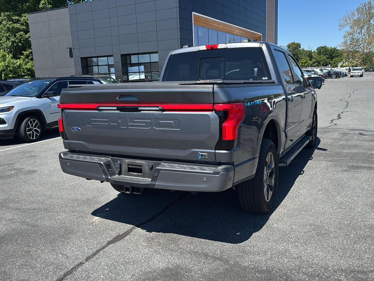 2022 Ford F-150 Lightning LARIAT