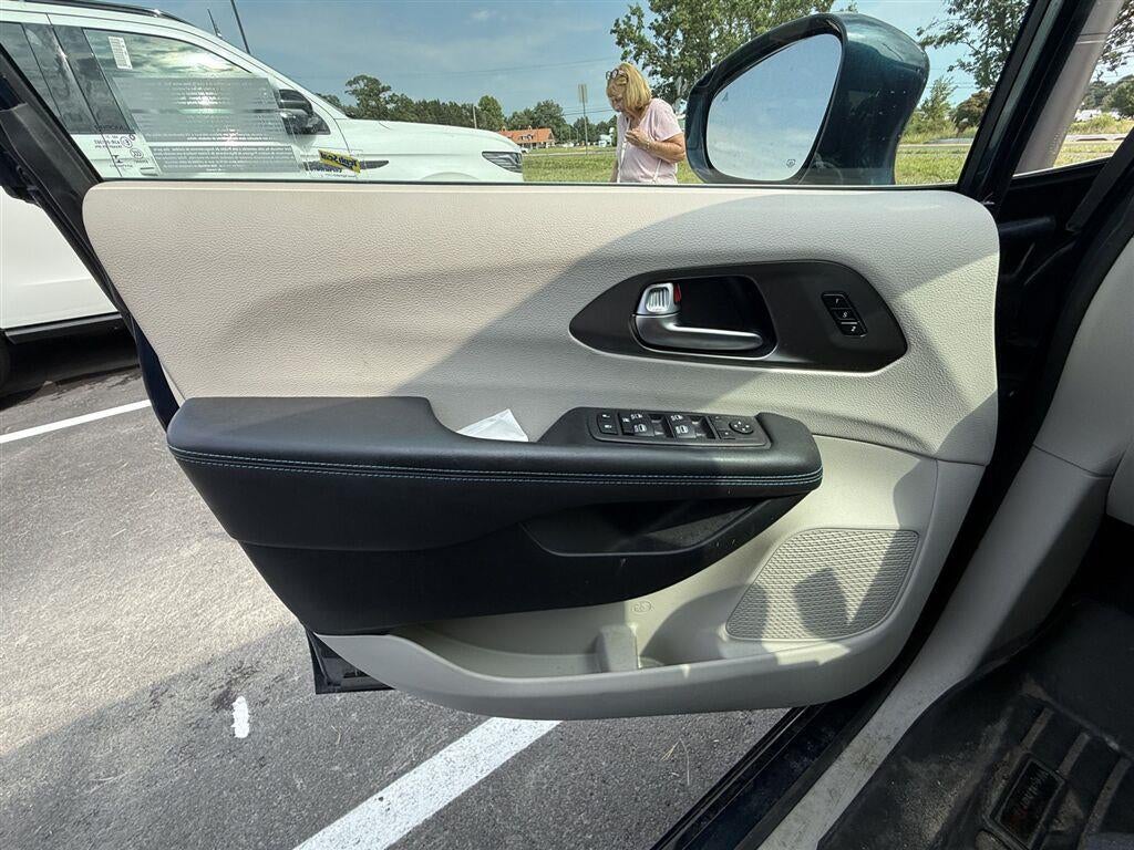 2021 Chrysler Pacifica Touring L