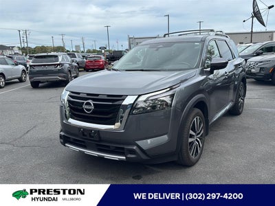 2025 Nissan Pathfinder Platinum