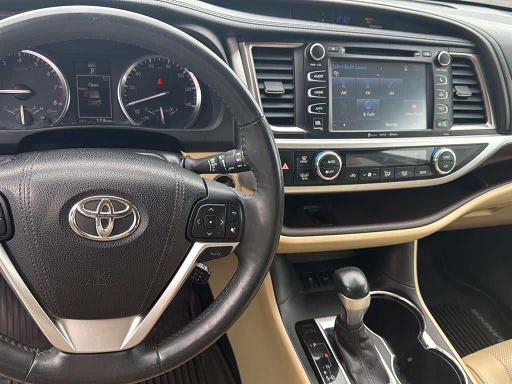 2016 Toyota Highlander Limited Platinum