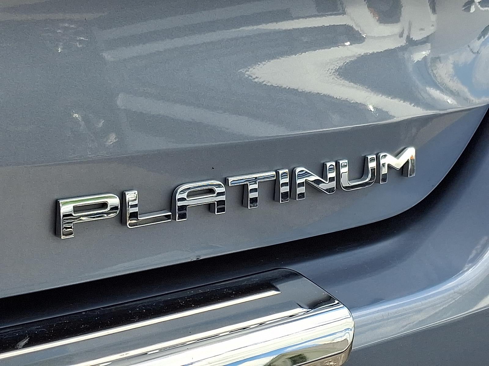 2021 Toyota Highlander Hybrid Platinum