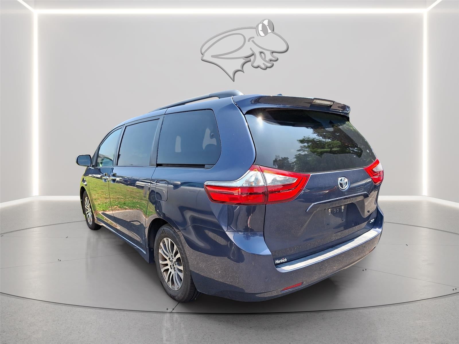 2020 Toyota Sienna XLE Premium