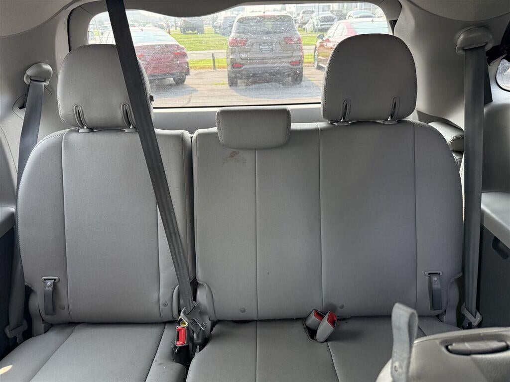 2020 Toyota Sienna XLE Premium