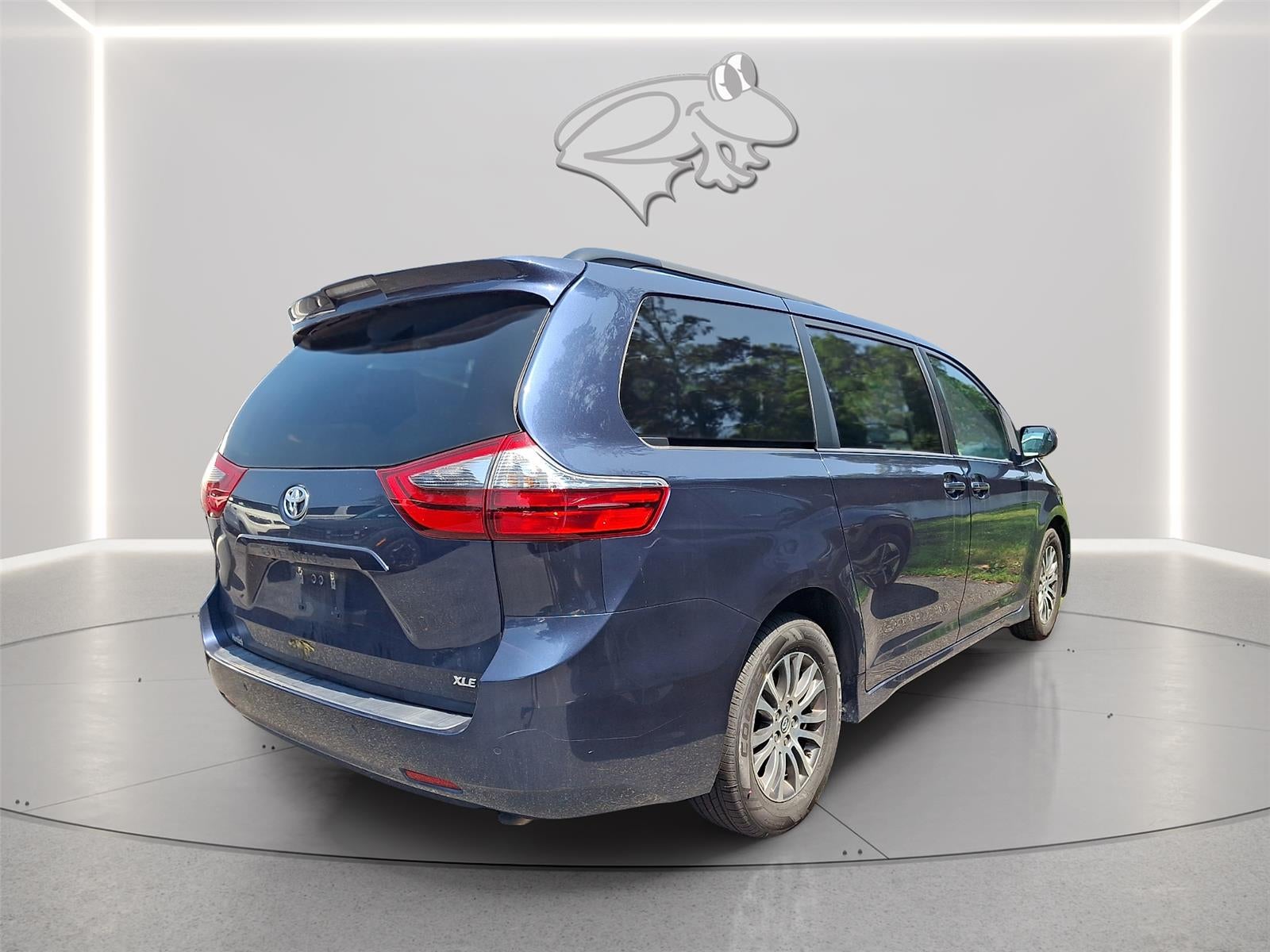 2020 Toyota Sienna XLE Premium