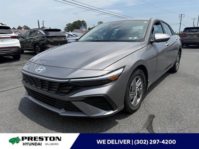 2024 Hyundai ELANTRA SE