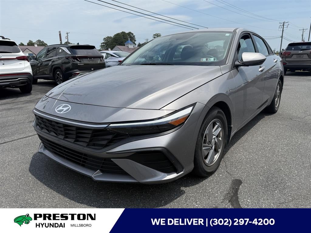 2024 Hyundai ELANTRA SE