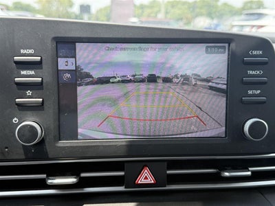 2024 Hyundai ELANTRA SE