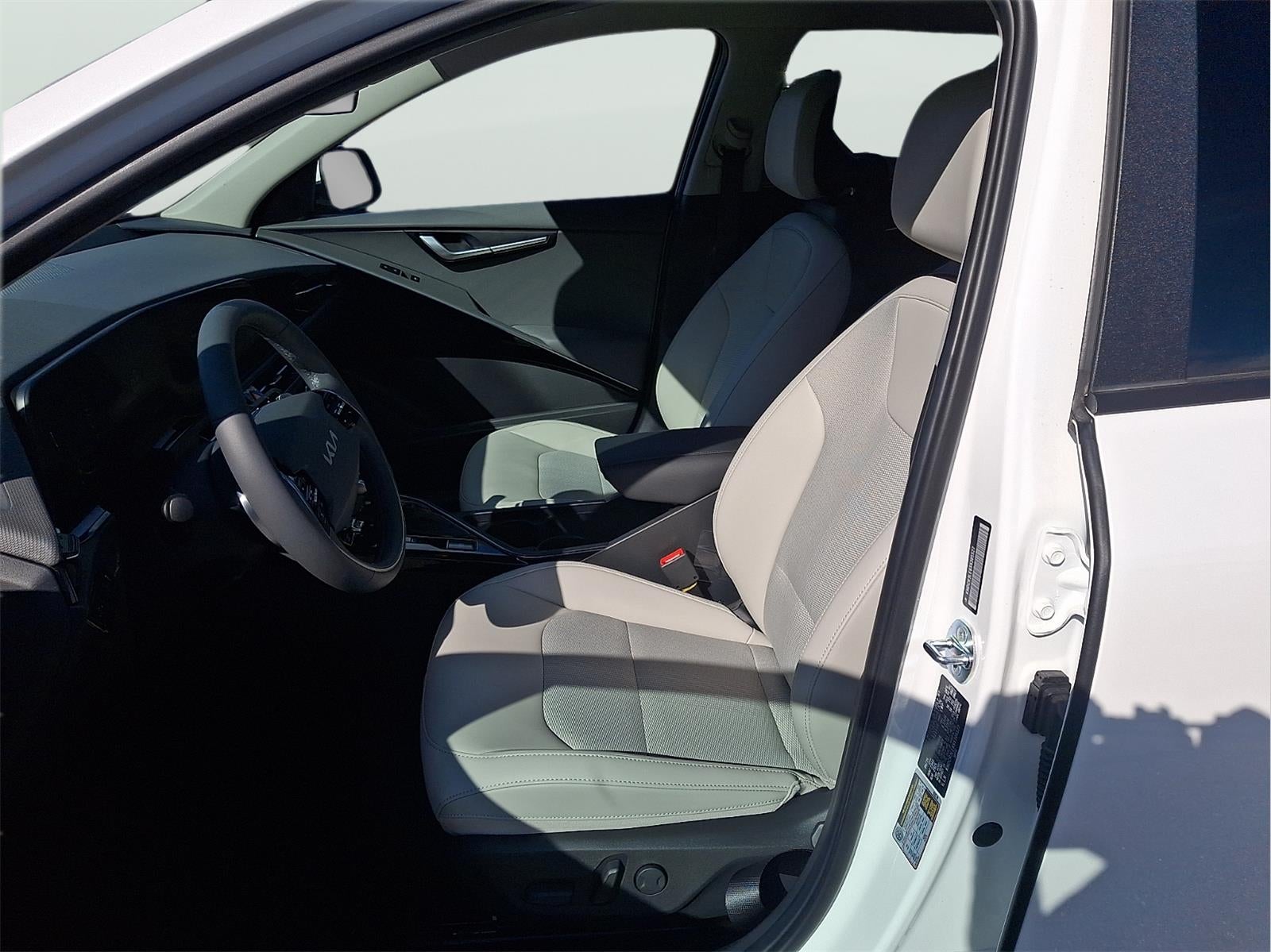 2025 Kia Niro EX