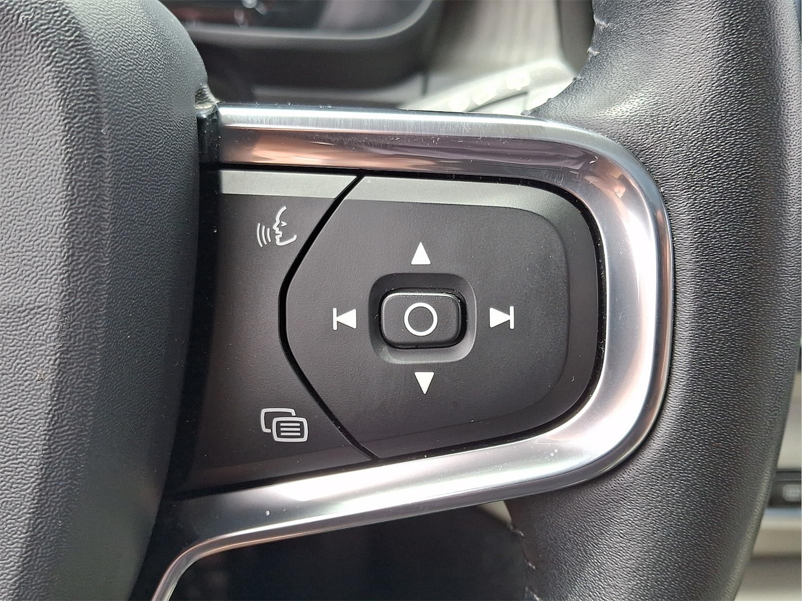 2020 Volvo XC40 Inscription