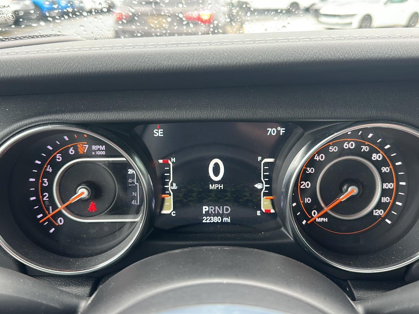 2021 Jeep WRANGLER SAHARA