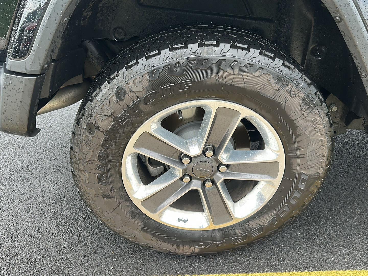 2021 Jeep WRANGLER SAHARA
