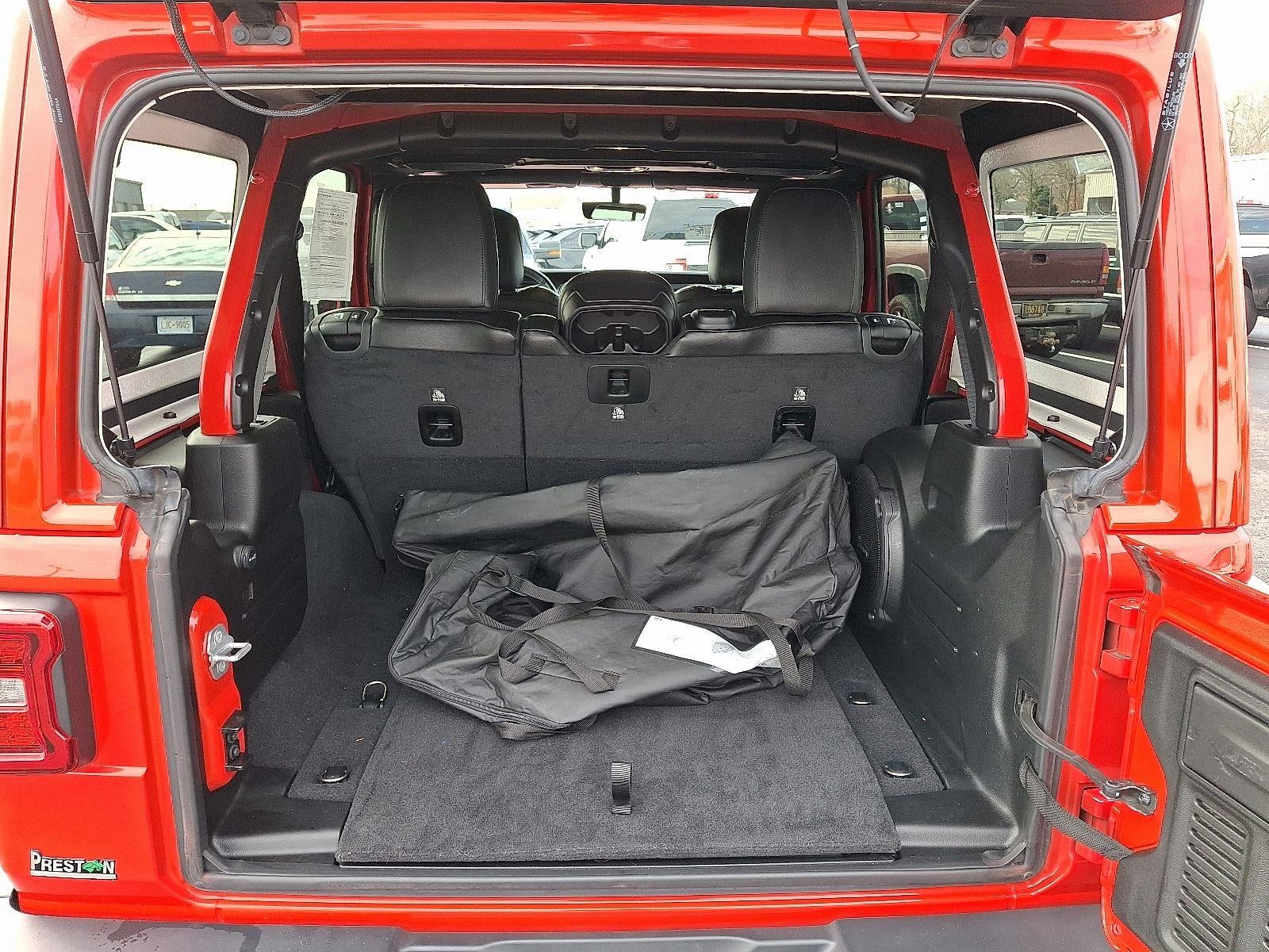 2020 Jeep Wrangler Unlimited Sahara Altitude