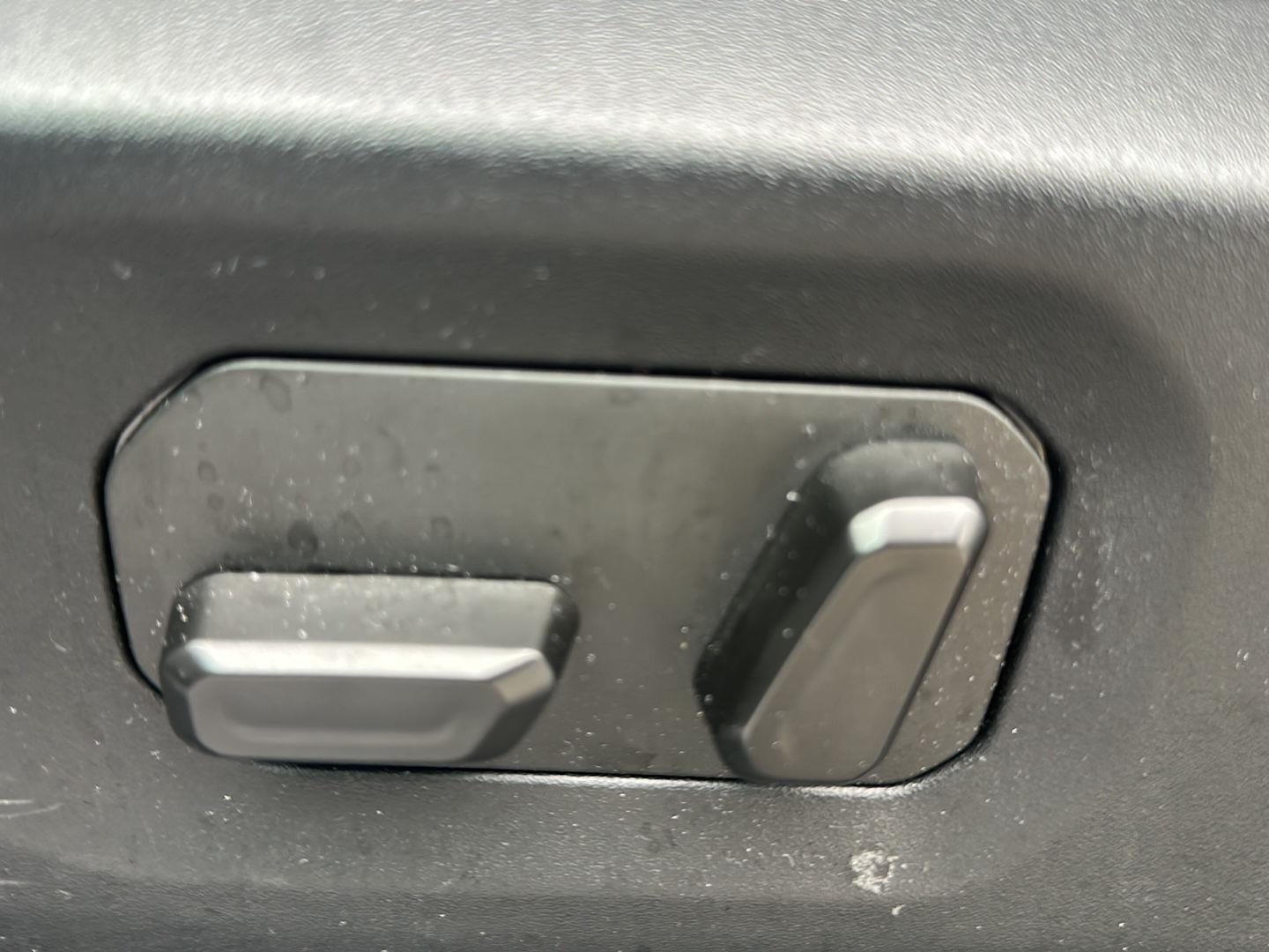 2024 Jeep WRANGLER SAHA