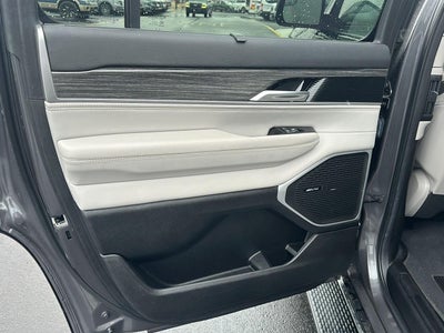 2022 Jeep Wagoneer Series III