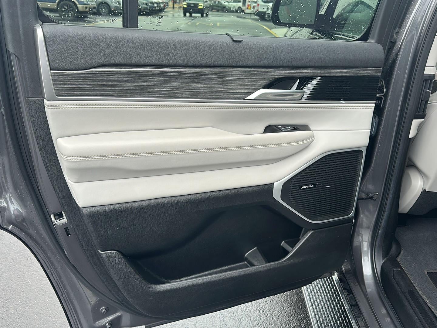 2022 Jeep Wagoneer Series III