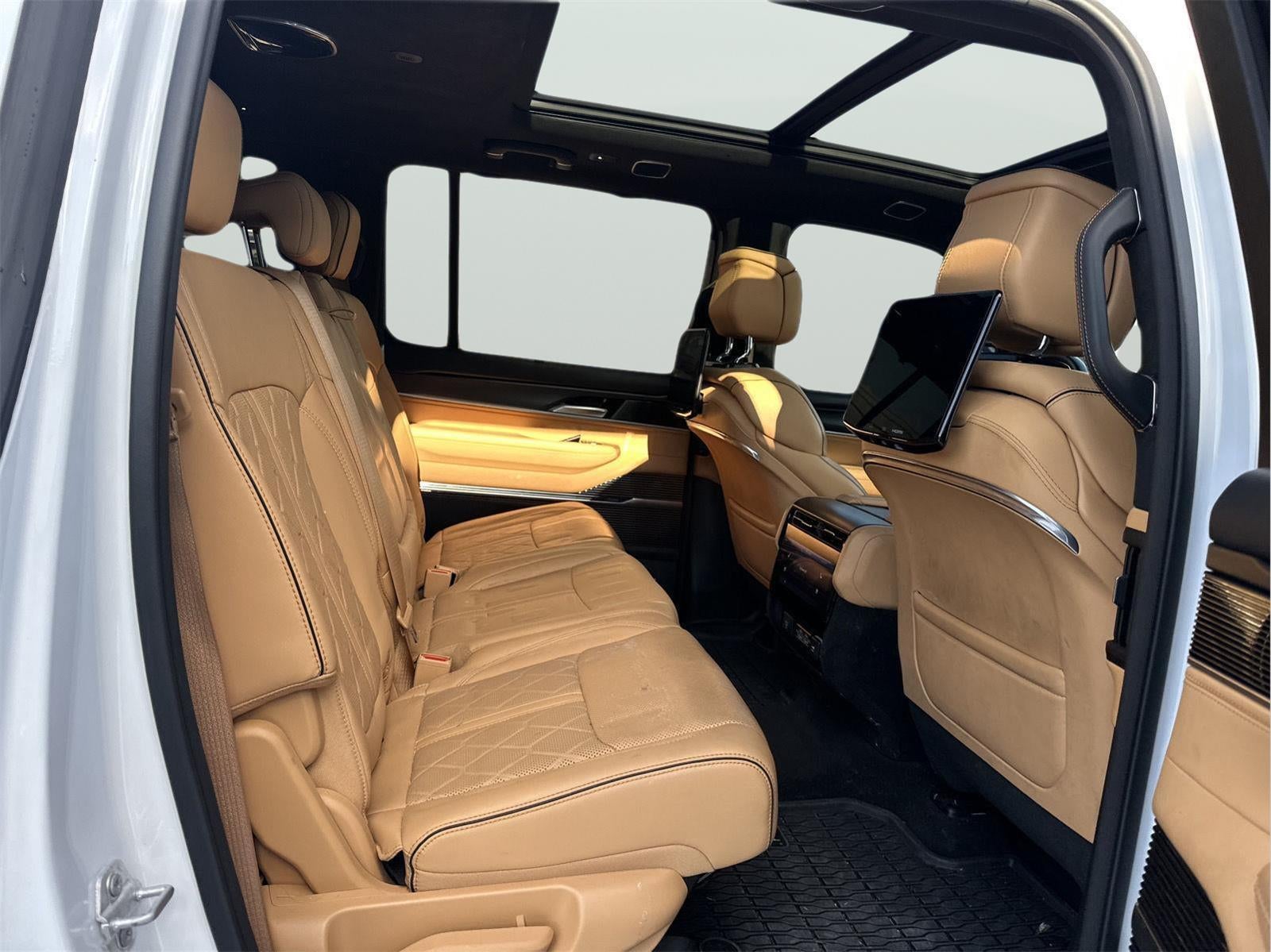 2024 Jeep Grand Wagoneer Series III Obsidian