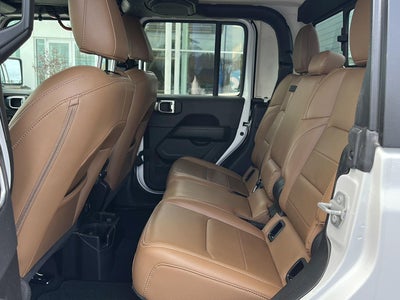 2022 Jeep Gladiator Overland