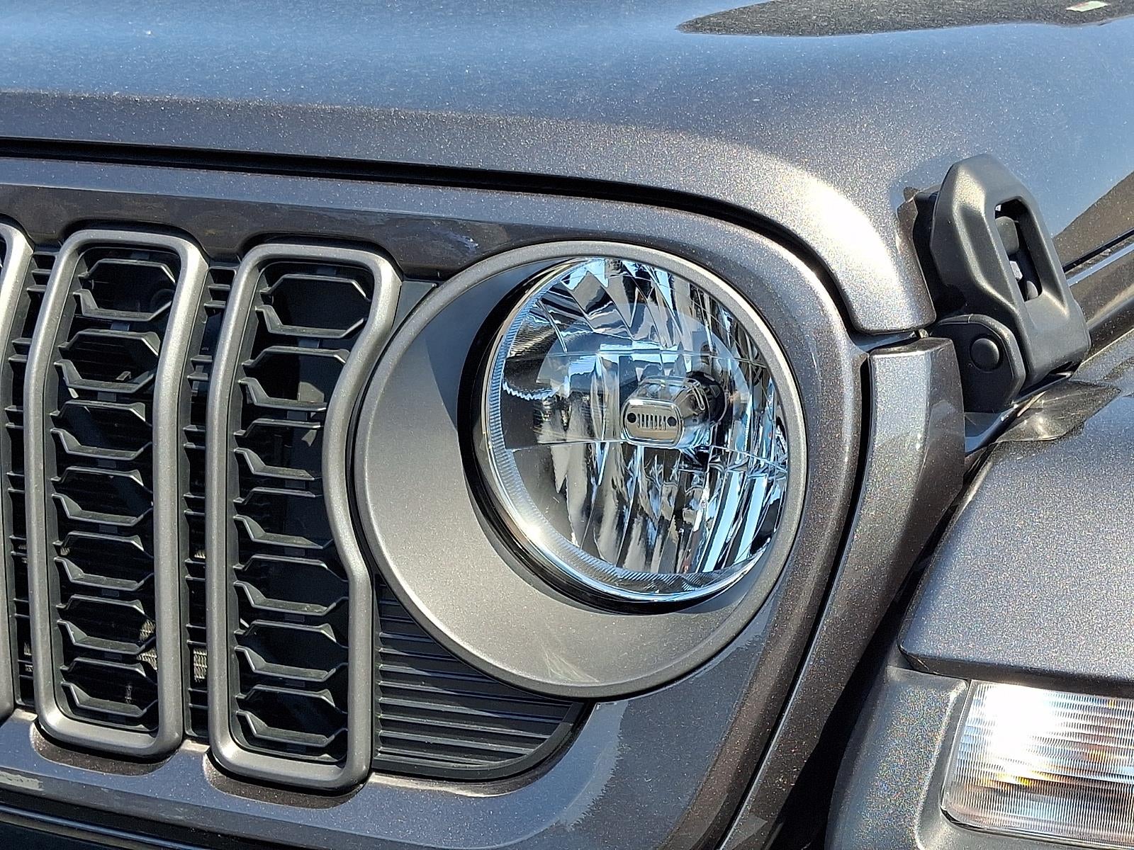 2025 Jeep Gladiator Sport S