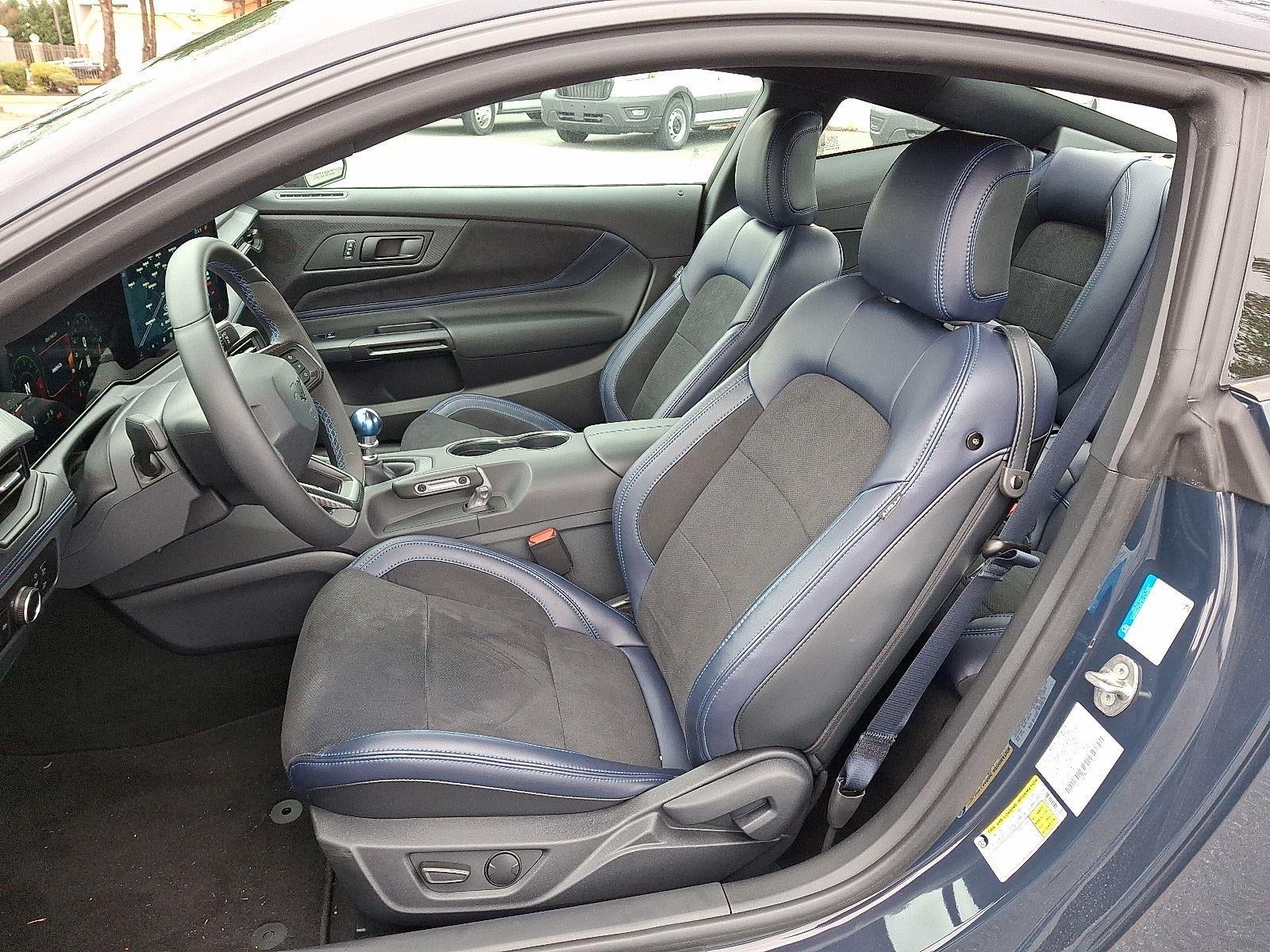 2025 Ford Mustang Dark Horse