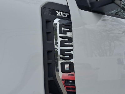 2026 Ford Super Duty F-250 SRW XLT