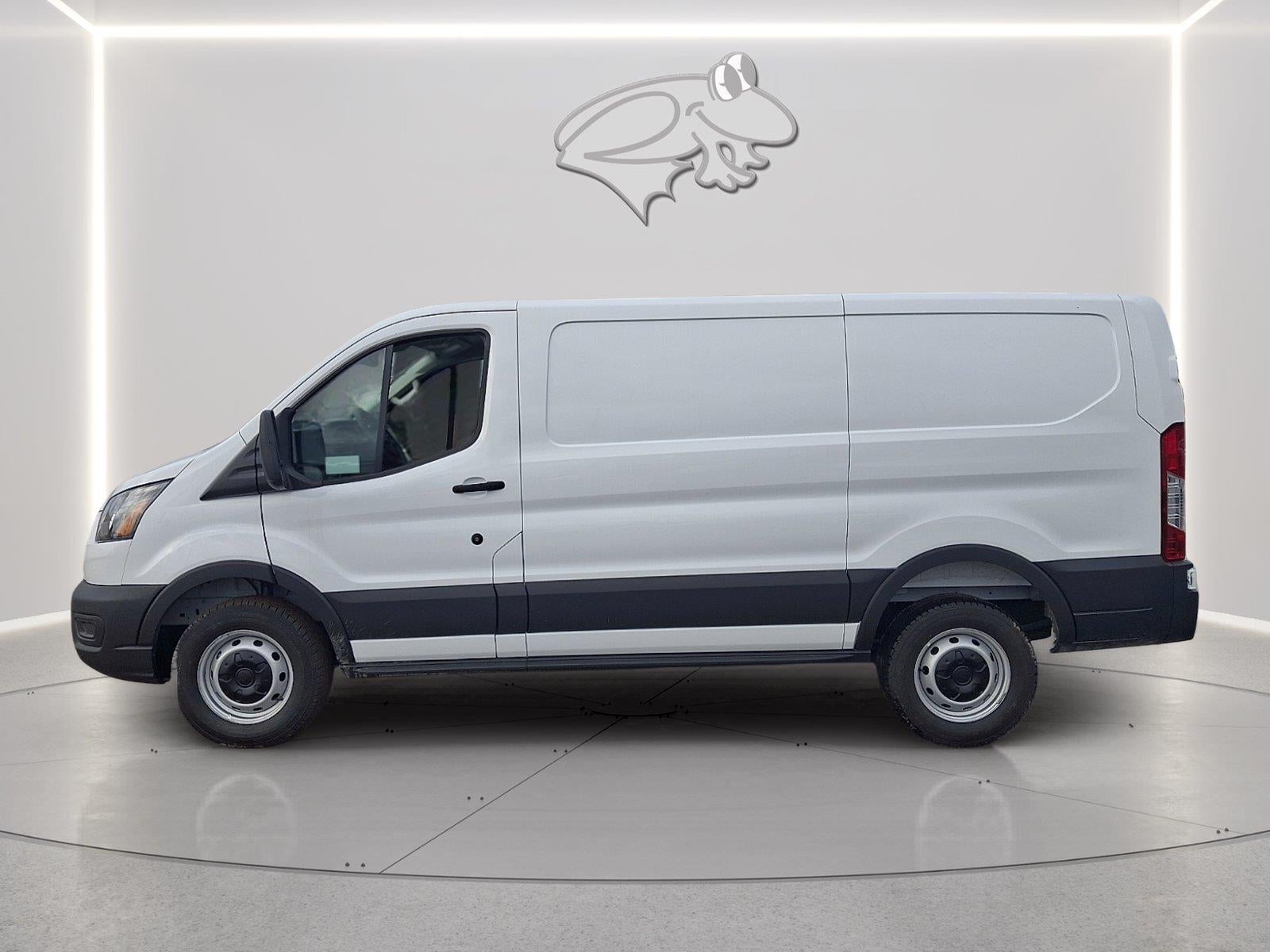 2026 Ford Transit Cargo Van T-250 130" Low Rf 9150 GVWR RWD