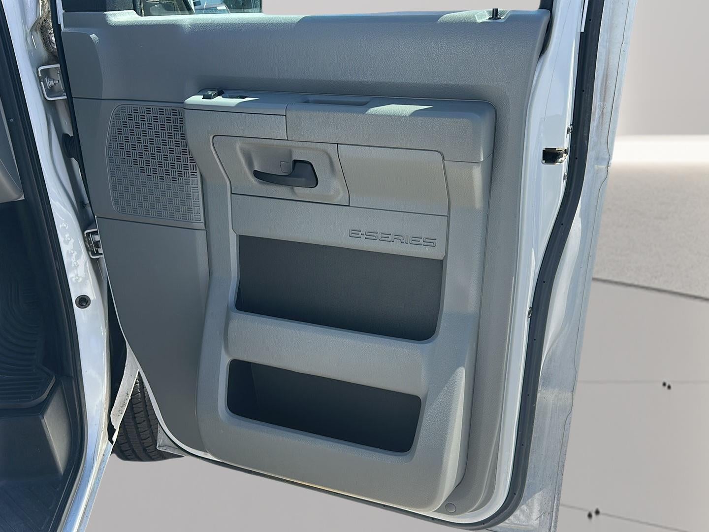 2014 Ford E-Series E-150