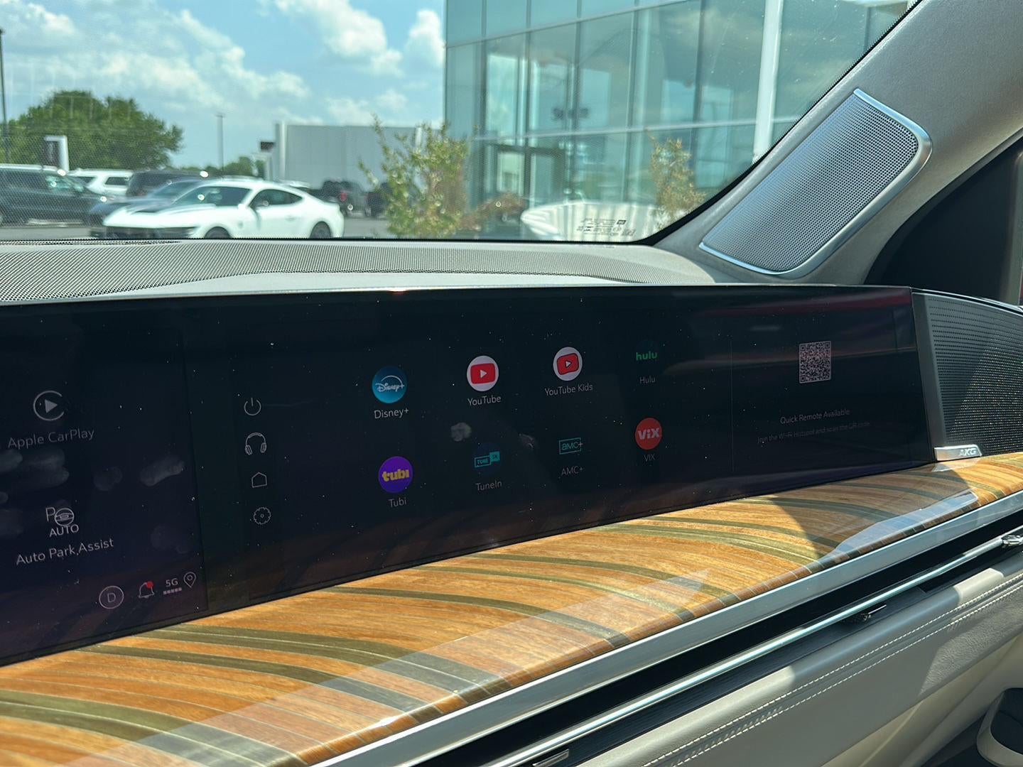 2025 Cadillac Escalade ESV 4WD Sport Platinum