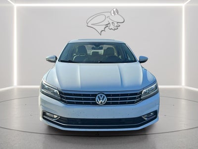 2017 Volkswagen Passat 1.8T SEL Premium