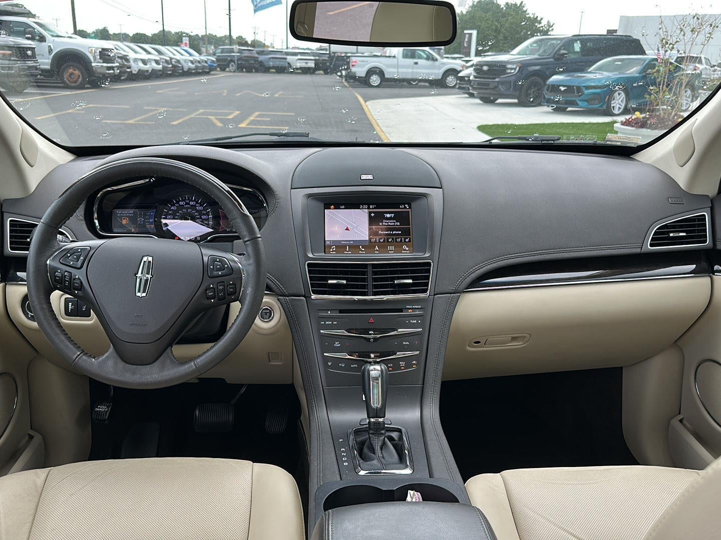 2019 Lincoln MKT Base