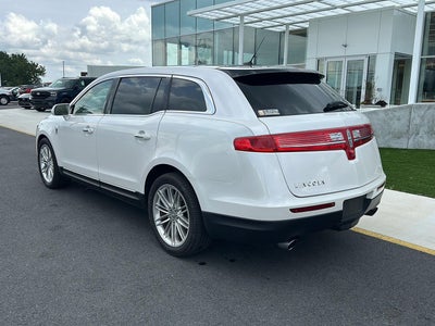 2019 Lincoln MKT Base