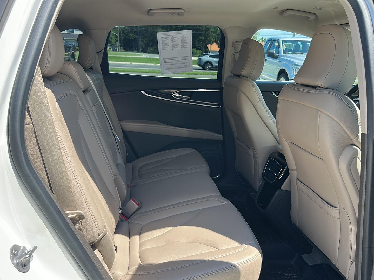 2022 Lincoln Nautilus Standard