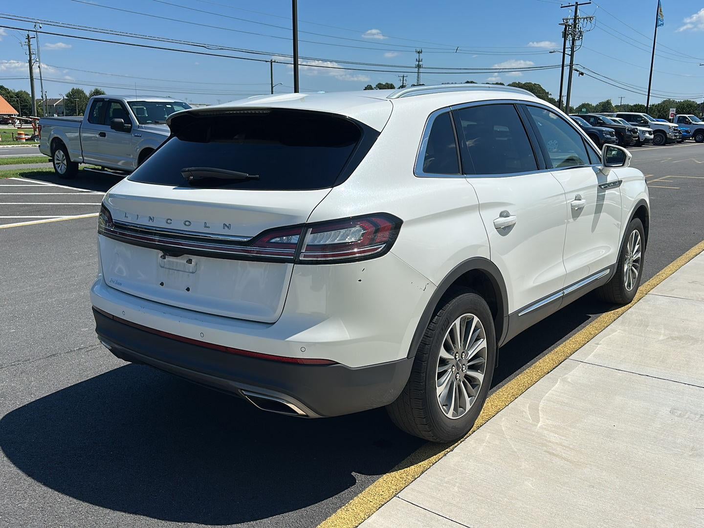 2022 Lincoln Nautilus Standard