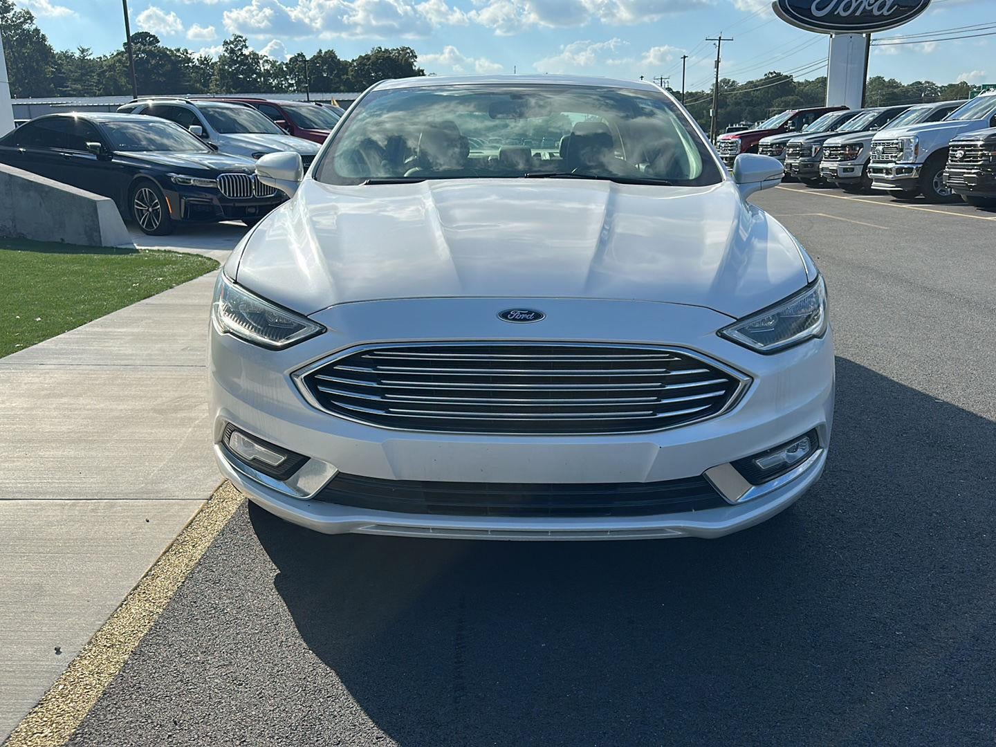 Used 2017 Ford Fusion SE with VIN 3FA6P0H9XHR393631 for sale in Millsboro, DE