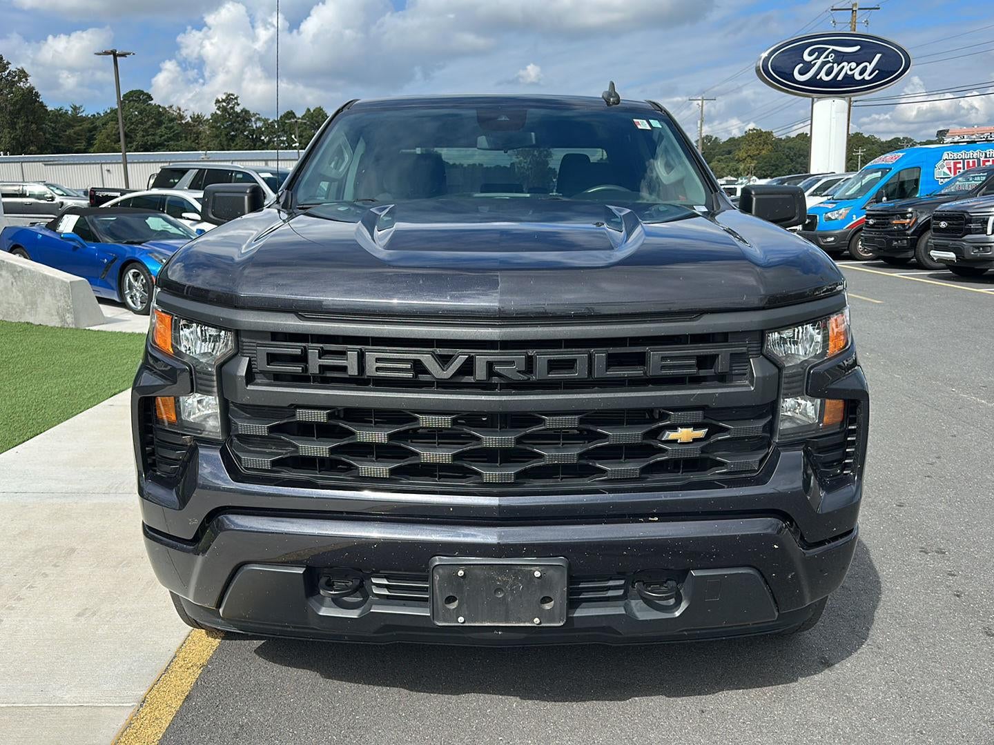 2023 Chevrolet Silverado 1500 Custom