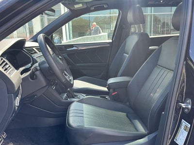 2024 Volkswagen Tiguan SE R-Line Black