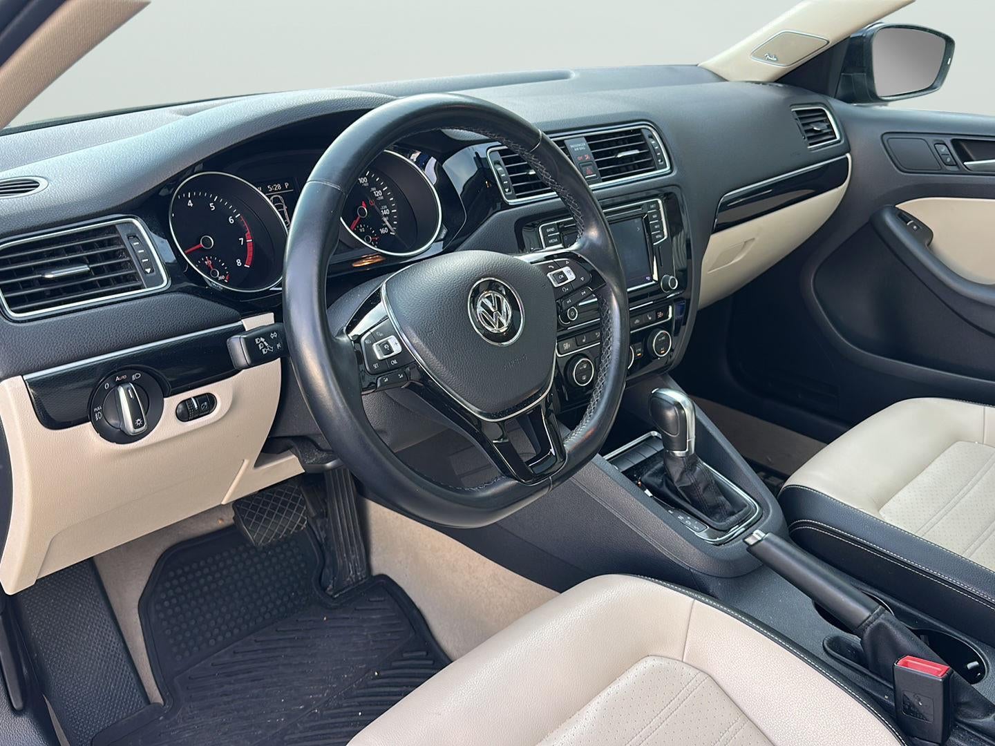 2016 Volkswagen Jetta 1.8T SEL Premium