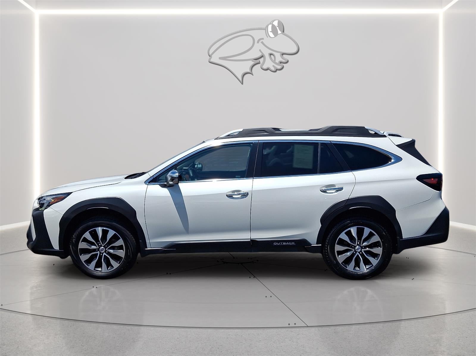 2023 Subaru Outback Touring