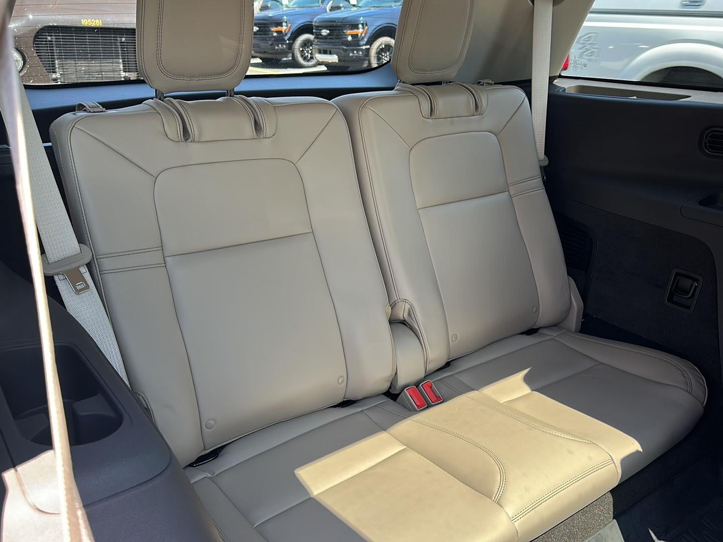 2022 Lincoln Aviator Standard