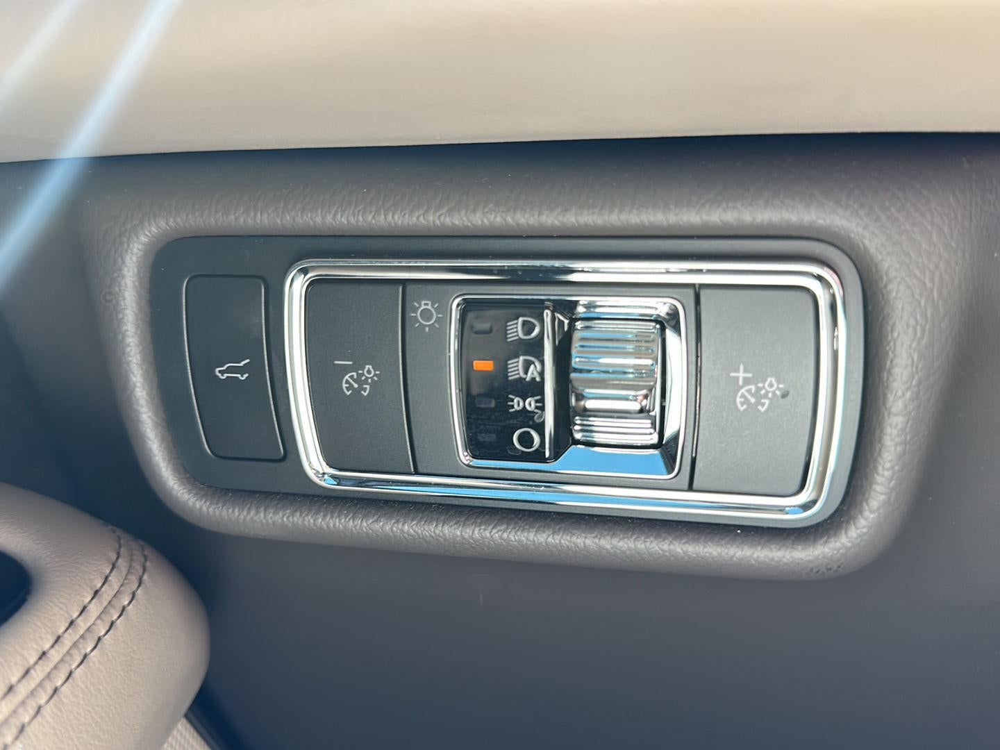 2022 Lincoln Aviator Standard