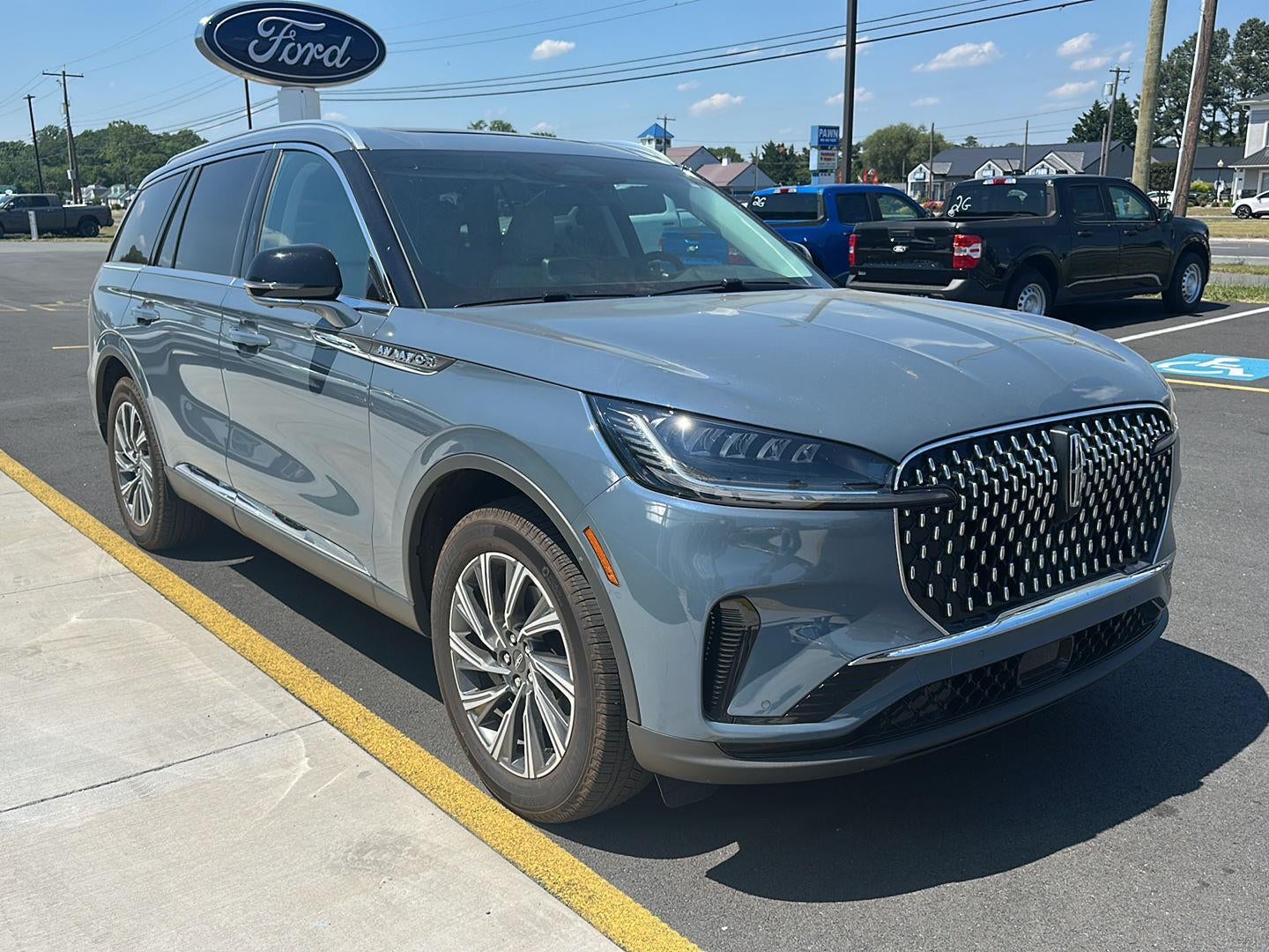 2025 Lincoln Aviator Premiere