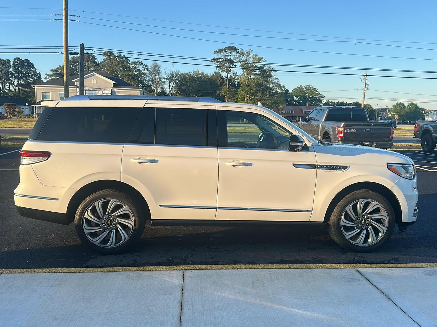 2024 Lincoln Navigator Premiere