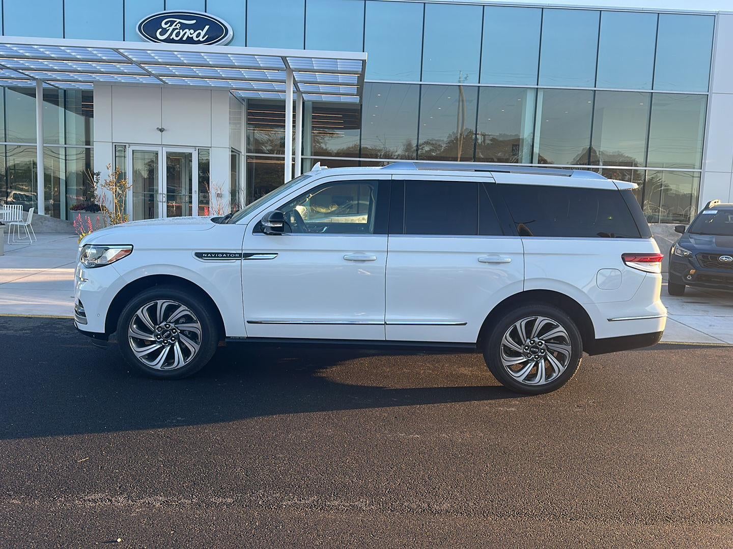 2024 Lincoln Navigator Premiere