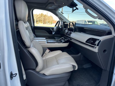 2023 Lincoln Navigator L Reserve