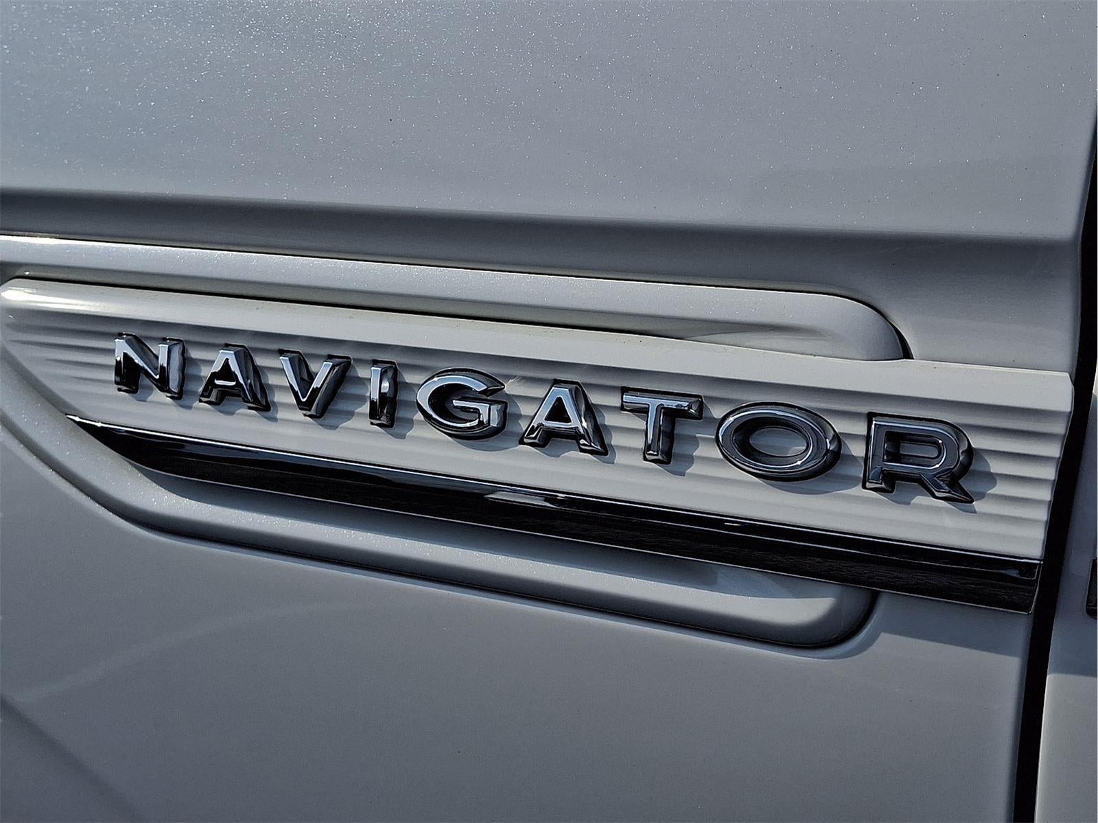 2023 Lincoln Navigator L Reserve