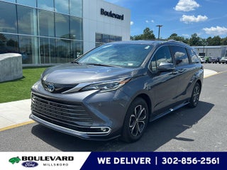 2025 Toyota Sienna Platinum 7-Passenger