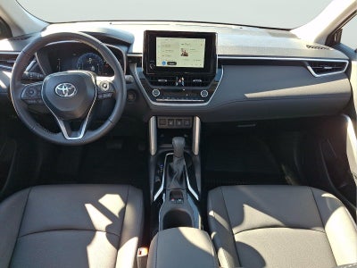 2025 Toyota Corolla Cross XLE