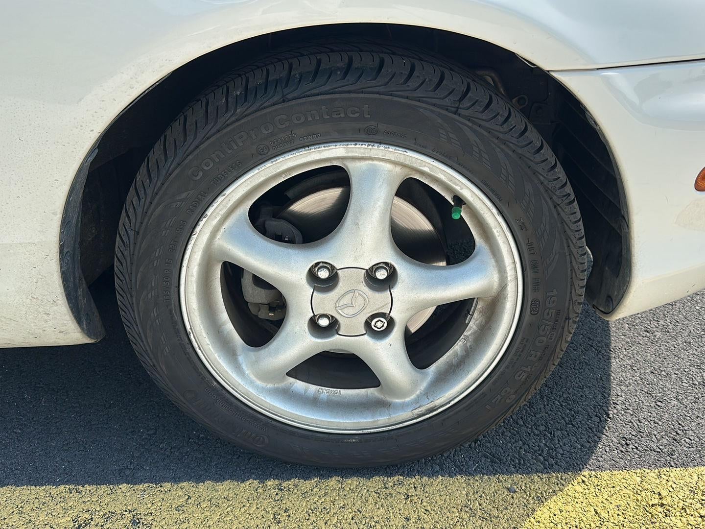 1999 Mazda Mazda MX5 Miata Base
