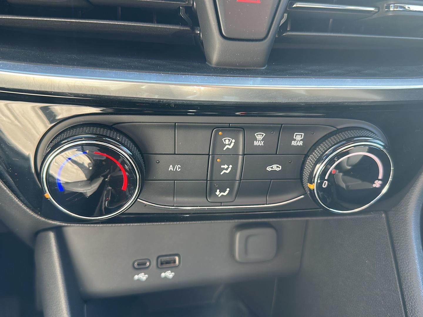 2024 Buick ENCORE GX SELECT