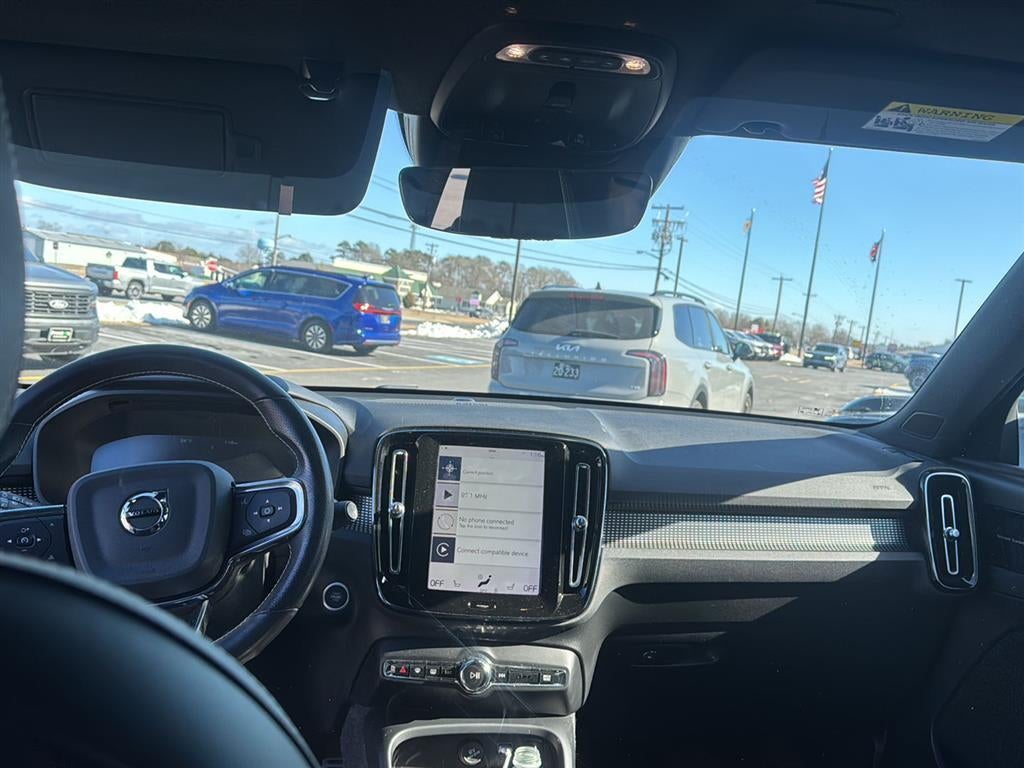 2021 Volvo XC40 R-Design